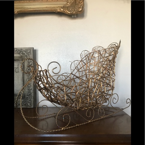 Rare Vintage Handcrafted Gold Sleigh Collector - Picture 3 of 7